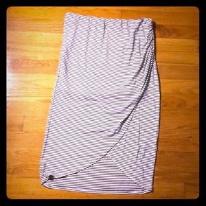 Max Studio: black and white skirt